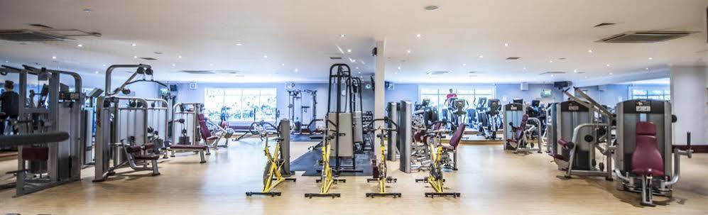 Parklands Hotel & Country Club Newton Mearns Extérieur photo