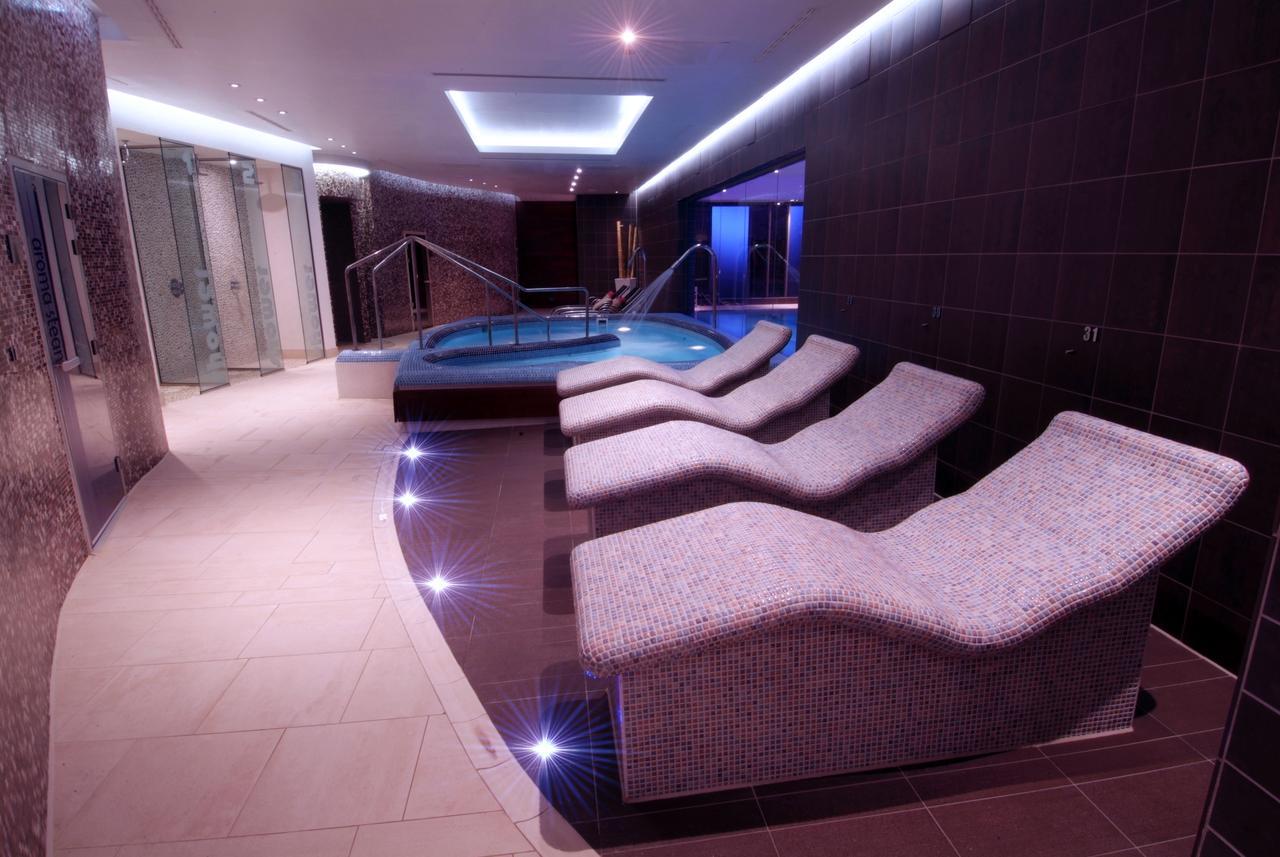 Parklands Hotel & Country Club Newton Mearns Extérieur photo