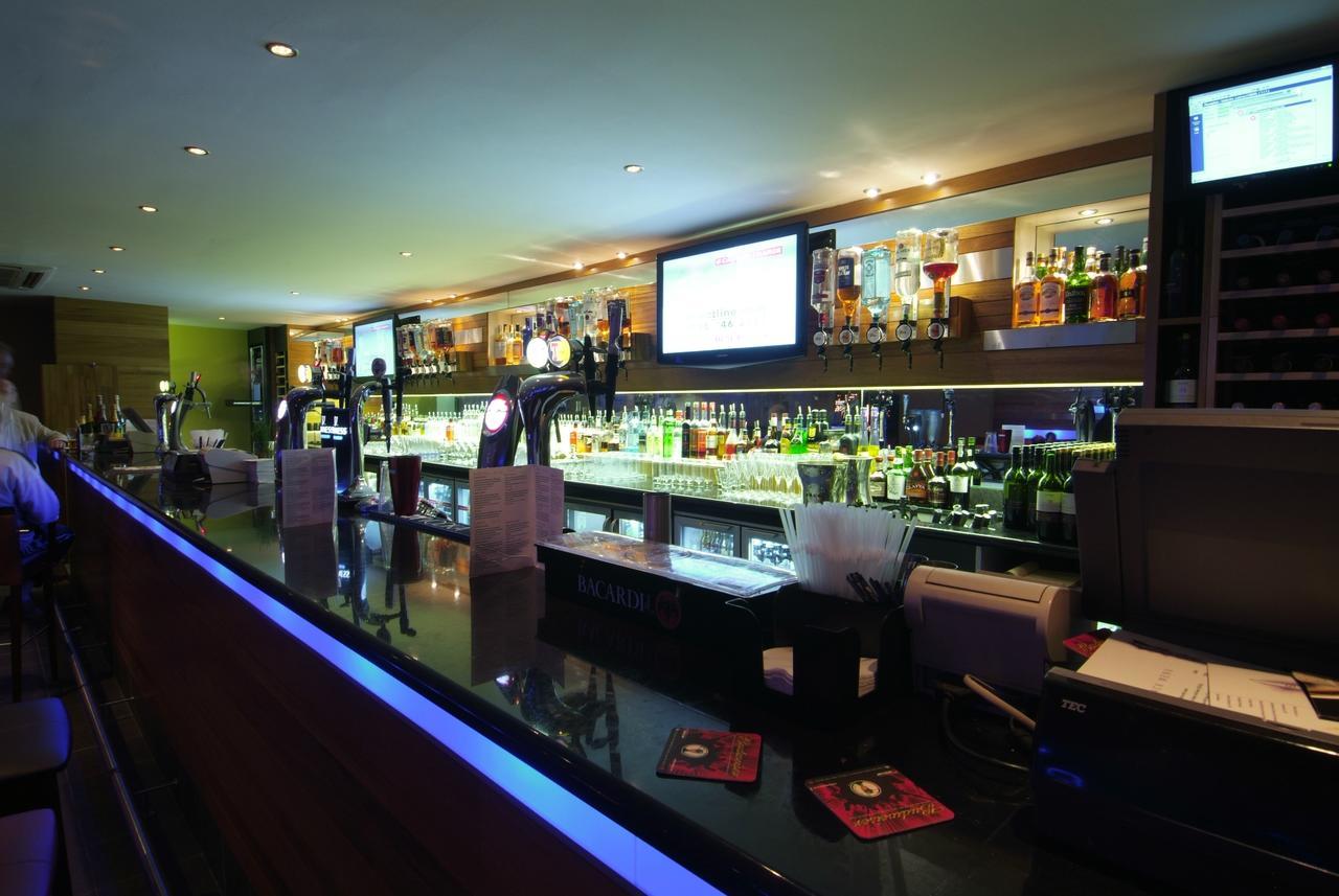 Parklands Hotel & Country Club Newton Mearns Extérieur photo